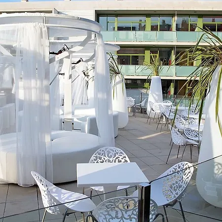 Four Elements Lejlighedshotel 4*
