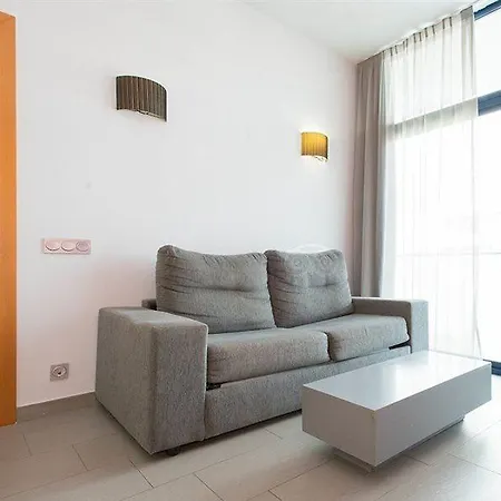 Apartahotel Four Elements 4*