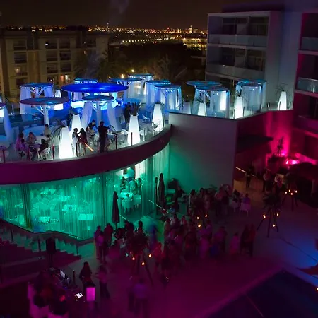 Four Elements Apartahotel
